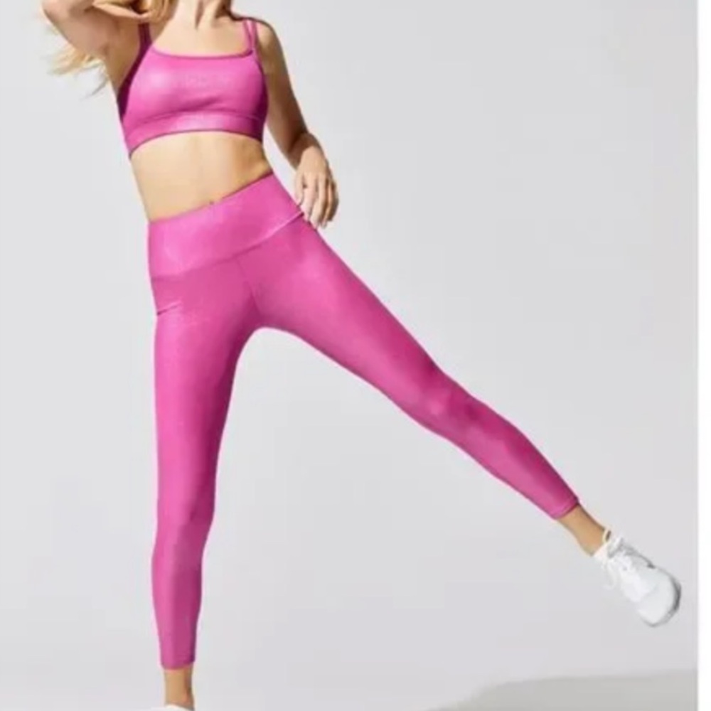 Carbon 38 set  leggings and sports bra size S/M